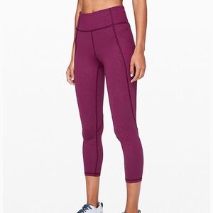 Time to Sweat Crop NWT lululemon size 8